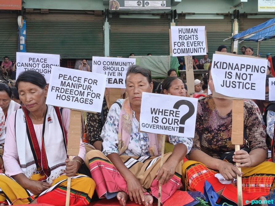 Women sit-in protest at Kanglatongbi on abduction of civilians :: May 14 2026