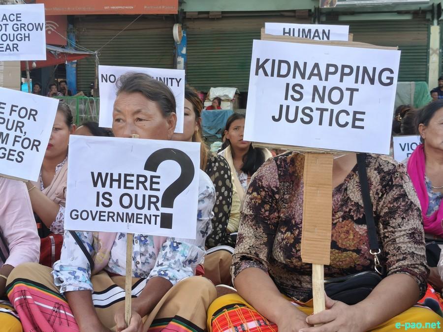 Women sit-in protest at Kanglatongbi on abduction of civilians :: May 14 2026