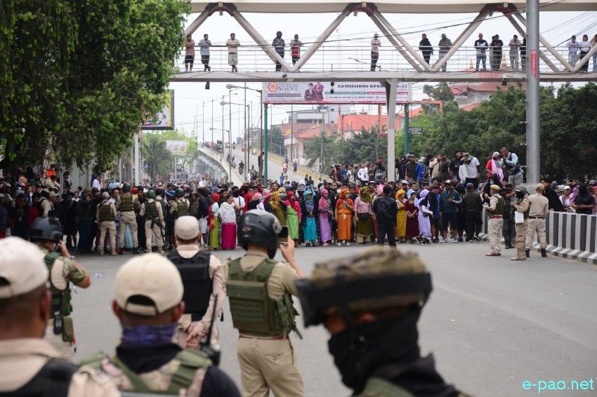 Leingakta Meeyamgi Wahang Khongchat : Thousands of protesters marched towards Chief Minister's residence :: April 25 2026